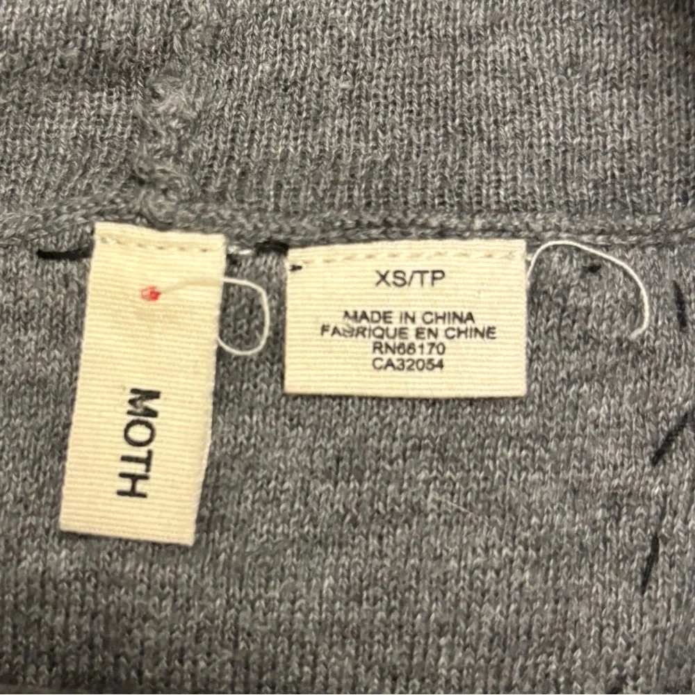 Moth crochet embellished sweater - Picture 4 of 8